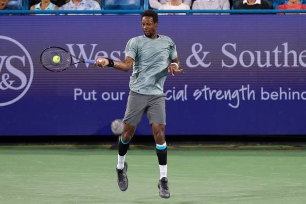 CINCINNATI, OH - AUGUST 17: Gael Monfils of France hits a forehand during the third round at the Western & Southern Open at Lindner Family Tennis Center on August 17, 2023 in Mason, Ohio. (Photo by Ian Johnson Icon Sportswire) TENNIS: AUG 17 Western & Southern Open EDITORIAL USE ONLY Icon230817088