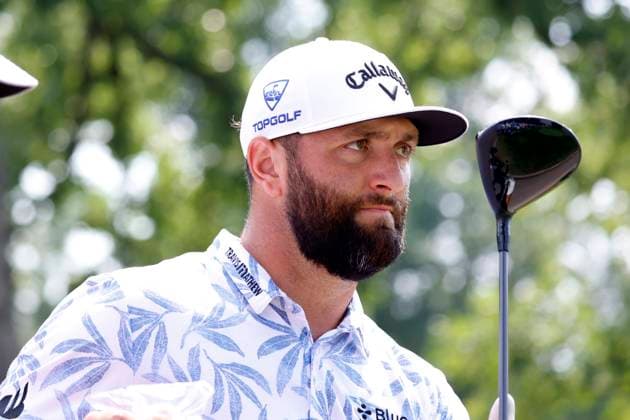 OLYMPIA FIELDS, IL - AUGUST 18: PGA, Golf Herren golfer Jon Rahm plays his tee shot on the 7th hole during the second round of the BMW Championship Fed Ex Cup Playoffs on August 18th, 2023, at Olympia Fields Country Club in Olympia Fields, Illinois. (Photo by Brian Spurlock Icon Sportswire) GOLF: AUG 18 PGA - BMW Championship EDITORIAL USE ONLY Icon230818075