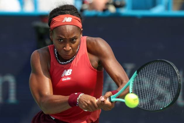 CINCINNATI, OH - AUGUST 19: Coco Gauff of the United States hits a backhand during the semifinal round at the Western & Southern Open at Lindner Family Tennis Center on August 19, 2023 in Mason, Ohio. (Photo by Ian Johnson Icon Sportswire) TENNIS: AUG 19 Western & Southern Open EDITORIAL USE ONLY Icon230819001