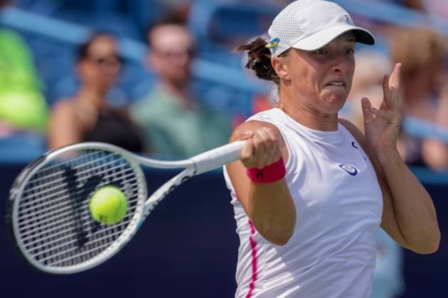 August 19, 2023, Mason, Ohio, USA: Iga Swiatek (POL) hits a forehand shot during SaturdayÃ¢â‚¬â ¢s round of the Western and Southern Open at the Lindner Family Tennis Center, Mason, Oh. Mason USA - ZUMAs304 20230819_zaf_s304_012 Copyright: xScottxStuartx