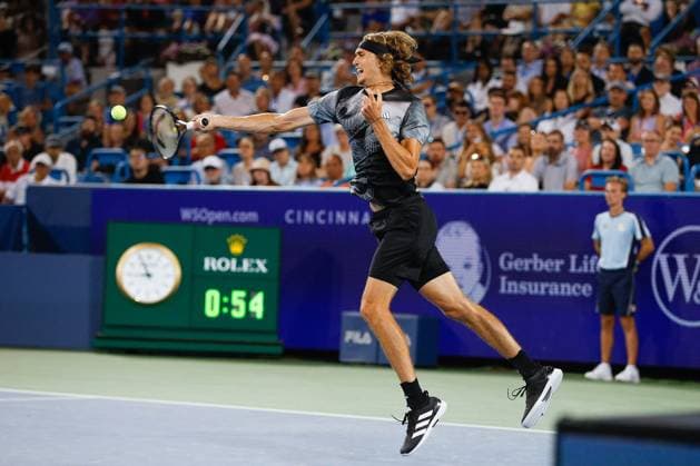 CINCINNATI, OH - AUGUST 19: Alexander Zverev of Germany hits a forehand during the semifinal round at the Western & Southern Open at Lindner Family Tennis Center on August 19, 2023 in Mason, Ohio. (Photo by Ian Johnson Icon Sportswire) TENNIS: AUG 19 Western & Southern Open EDITORIAL USE ONLY Icon230819096