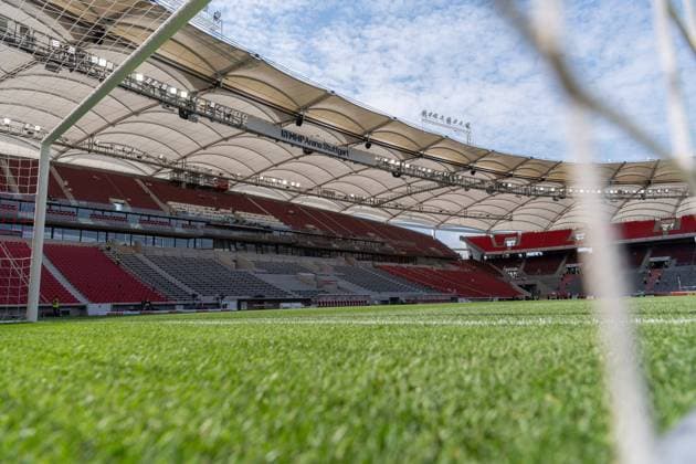 Vor Spielbeginn, Stadion neue Haupttribuene, Inneraum, MHPArena, MHP Arena, VfB Stuttgart vs. VfL Bochum, Fussball, Herren, 1. Bundesliga, 1. Spieltag, Saison 23 24, GER, 19.08.2023, DFL DFB REGULATIONS PROHIBIT ANY USE OF PHOTOGRAPHS AS IMAGE SEQUENCES AND OR QUASI-VIDEO, VfB Stuttgart vs. VfL Bochum, Fussball, Herren, 1. Bundesliga, 1. Spieltag, Saison 23 24, GER, 19.08.2023 Stuttgart Copyright: xEibner-Pressefoto WolfgangxFrankx EP_EER