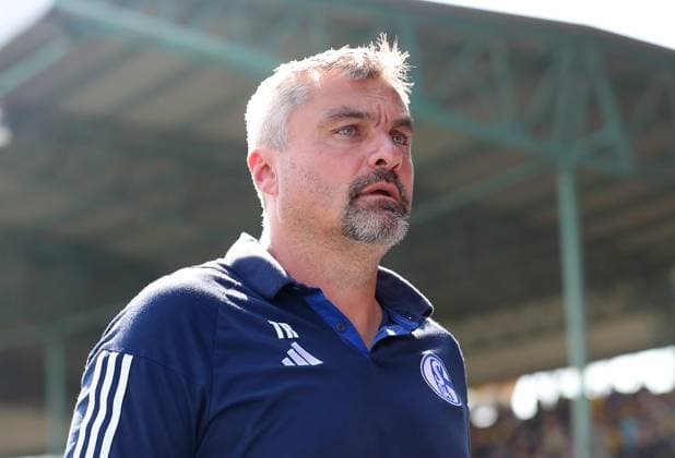 Braunschweig vs. Schalke 04, 2. BL Braunschweig, 22.08.2023, FUßBALL - Eintracht Braunschweig vs. FC Schalke 04, 2. BL, Saison 2023 24. Cheftrainer Thomas Reis (FC Schalke 04) Braunschweig