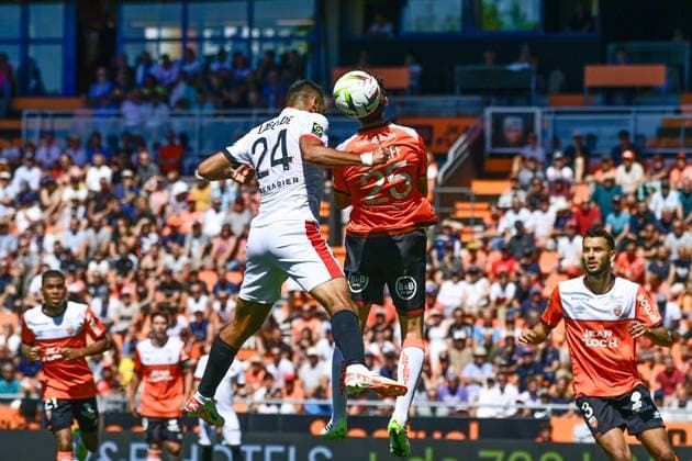 Gaetan LABORDE ( 24 - Nice ) - Vincent LE GOFF ( 25 - FC Lorient ) - FOOTBALL : Lorient vs Nice - Ligue 1 - 20 08 2023 FedericoPestellini Panoramic 