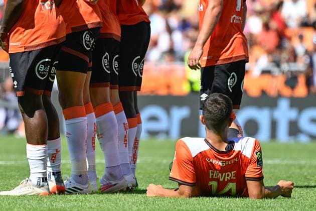 Romain FAIVRE ( 14 - FC Lorient ) - Coup franc FOOTBALL : Lorient vs Nice - Ligue 1 - 20 08 2023 FedericoPestellini Panoramic 