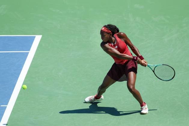 CINCINNATI, OH - AUGUST 20: Coco Gauff of the United States hits a backhand during the final round at the Western & Southern Open at Lindner Family Tennis Center on August 20, 2023 in Mason, Ohio. (Photo by Ian Johnson Icon Sportswire) TENNIS: AUG 20 Western & Southern Open EDITORIAL USE ONLY Icon230820008