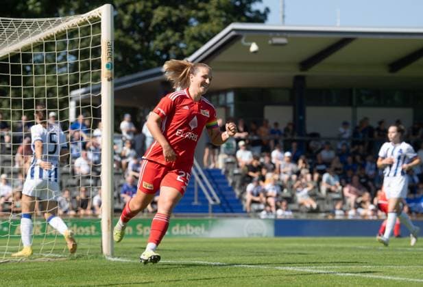 Fussball, Frauen, Saison 2023 2024, Regionalliga Nordost (1. Spieltag), Hertha BSC - 1. FC Union Berlin, Dina Orschmann (1. Frauen, 1. FC Union Berlin), Jubel nach Tor zum 1:2, 20.08. 2023, Copyright: xSebastianxRäppold MatthiasxKochx