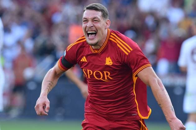 Sport Themen der Woche KW33 Sport Bilder des Tages 20th August 2023; Stadio Olimpico, Rome, Italy; Serie A Football; Roma versus Salernitana; Andrea Belotti of AS Roma celebrates scoring his goal equalizing at 2-2 in the 82 minute  ActionPlus12545986 AllShotLive