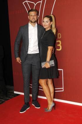 Niclas Fuellkrug und seine Ehefrau Lisa Fuelllkrug bei der Verleihung vom Bild Award am 21.08.2023 in Hamburg Sport Bild Award 2023 Verleihung in Hamburg