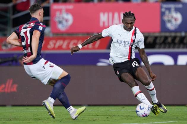 Bologna FC v AC Milan - Serie A TIM Rafael Leao of AC Milan in action during the Serie A TIM match between Bologna FC and AC Milan at Stadio Renato Dall Ara on August 21, 2023 in Bologna, Italy. Bologna Italy  Copyright: xDaniloxDixGiovannix originalFilename:digiovanni-bolognaf230821_npz0q.jpg