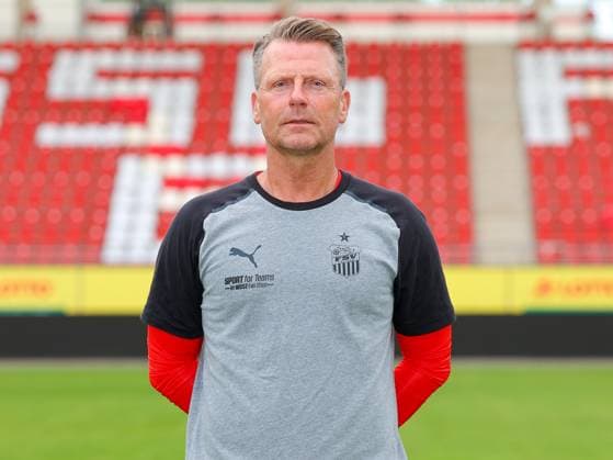 Teampraesentation FSV Zwickau Regionalliga Nordost FSV Zwickau, Regionalliga Nordost, Porträttermin 2023 2024, Zwickau 21.08.2023, GGZ Arena, Fußball , Im Bild: Trainer Rico Schmitt ,