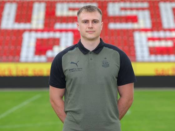 Teampraesentation FSV Zwickau Regionalliga Nordost FSV Zwickau, Regionalliga Nordost, Porträttermin 2023 2024, Zwickau 21.08.2023, GGZ Arena, Fußball , Im Bild: Physiotherapeut Benjamin Jade ,