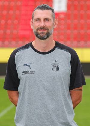 Teampraesentation FSV Zwickau Regionalliga Nordost FSV Zwickau, Regionalliga Nordost, Porträttermin 2023 2024, Zwickau 21.08.2023, GGZ Arena, Fußball , Im Bild: Sportchef Robin Lenk ,