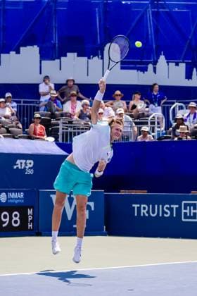 August 24, 2023: Sebastian Korda serves to Richard Gasquet during the quarterfinals of the 2023 Winston-Salem Open at Wake Forest Tennis Complex in Wnston-Salem, NC. ( CSM) Wnston-Salem United States - ZUMAc04_ 20230824_zma_c04_001 Copyright: xScottxKinserx