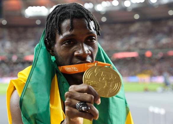 Sport Themen der Woche KW34 Sport Bilder des Tages ATHLETICS - World Athletics Championships Budapest 2023 BUDAPEST,HUNGARY,24.AUG.23 - ATHLETICS - World Athletics Championships, 100m Hurdles Women, Final. Image shows the rejoicing of Antonio Watson (JAM).  GEPAxpictures xWolfgangxGrebien