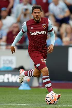 West Ham United v Chelsea FC - Premier League Pablo Fornals of West Ham United on the ball during the Premier League match between West Ham United and Chelsea FC at London Stadium on August 20, 2023 in London, England. London London Stadium England United Kingdom Copyright: xNigelxFrench Sportsphoto APLx 13952342