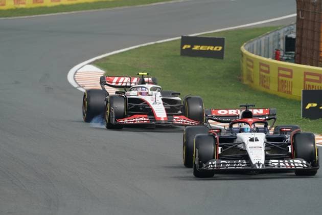 FORMULA 1 HEINEKEN DUTCH GRAND PRIX 2023 25.08.2023, Circuit Park Zandvoort, Zandvoort, FORMULA 1 HEINEKEN DUTCH GRAND PRIX 2023 , im Bild Nico Hülkenberg (DEU), Moneygram Haas F1 Team, Daniel Ricciardo (AUS), Scuderia AlphaTauri