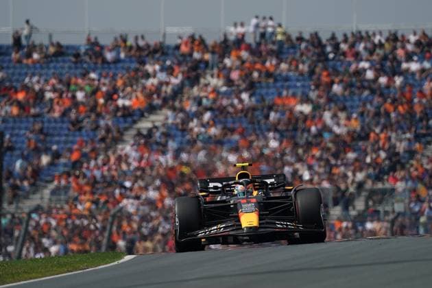 25.08.2023, Circuit Park Zandvoort, Zandvoort, FORMULA 1 HEINEKEN DUTCH GRAND PRIX 2023 , im Bild Sergio Perez (MEX), Oracle Red Bull Racing Zandvoort Circuit Park Zandvoort Niederlande