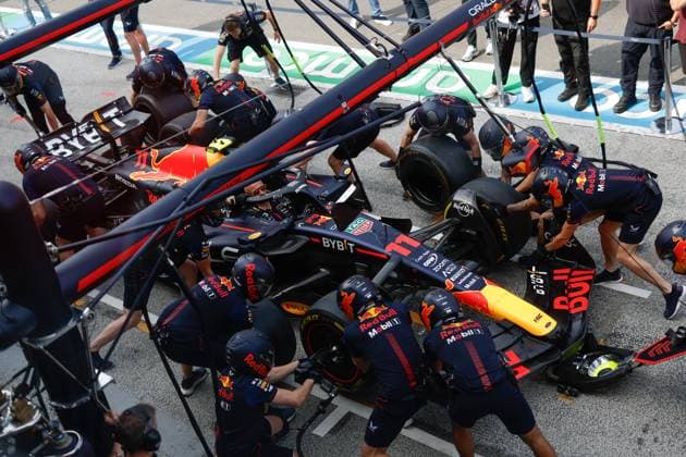 Oracle Red Bull Racing team during pit stop practice, F1 Grand Prix of the Netherlands at Circuit Zandvoort on August 25, 2023 in Zandvoort, Netherlands. (Photo by HOCH ZWEI) Zandvoort Netherlands