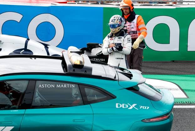 03 RICCIARDO Daniel (aus), Scuderia AlphaTauri AT04, action, crash, accident, during the 2023 Formula 1 Heineken Dutch Grand Prix, 13th round of the 2023 Formula One World Championship, WM, Weltmeisterschaft from August 25 to 28, 2023 on the Zandvoort Circuit, in Zandvoort, Netherlands - F1 - DUTCH GRAND PRIX 2023 DPPI Panoramic  F12023GP14NED_JK134487