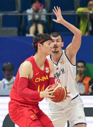August 26, 2023, Quezon, Luzon, Philippines: Zhelin Wang (L) of China men basketball team and Borisa Simanic (R) of Serbia men basketball team are seen in action during the FIBA Men s Basketball World Cup 2023 match between Serbia and China held at the Araneta Coliseum. Final score Serbia 105:63 China Quezon Philippines - ZUMAs197 20230826_aaa_s197_086 Copyright: xLuisxVeniegrax