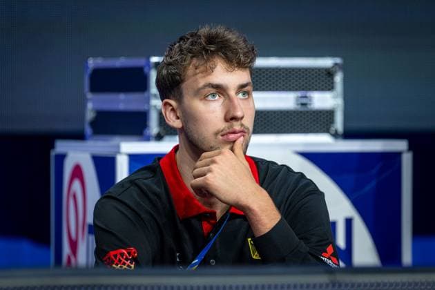 Basketball Okinawa 27.08.2023 FIBA Basketball World Cup 2023 Weltmeisterschaft der Männer Vorrunde Australien (AUS) - Deutschland (GER) Franz Wagner (Deutschland, No.09) verletzt