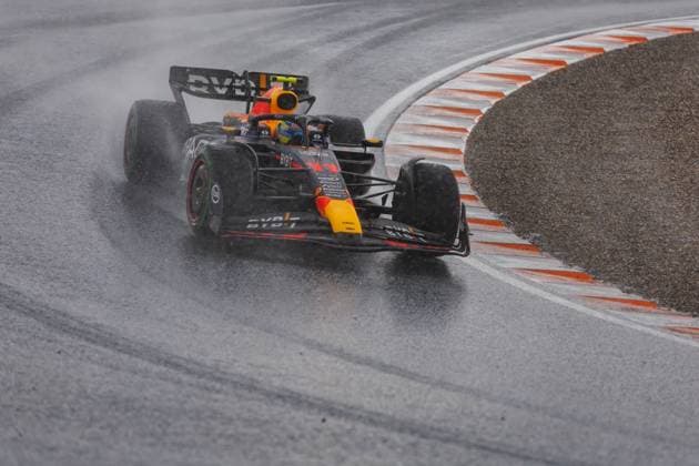 Sergio Perez (Red Bull Racing) im starken Regen auf der Strecke, Grosser Preis der Niederlande, Motorsport, Formel 1, Saison 2023, 27.08.2023 Grosser Preis der Niederlande, Motorsport, Formel 1, Saison 2023, 27.08.2023 Zandvoort Copyright: xEibner-Pressefoto AlexanderxNeisx EP_ANS