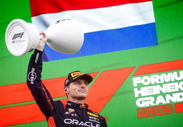 ZANDVOORT - Max Verstappen (Red Bull Racing) on the podium after winning the F1 Grand Prix of the Netherlands at Circuit Zandvoort on August 27, 2023 in Zandvoort, Netherlands. ANP SEM VAN DER WAL F1 Grand Prix of The Netherlands 2023 24 xVIxANPxSportx xxANPxIVx 476458923 originalFilename: 476458923.jpg