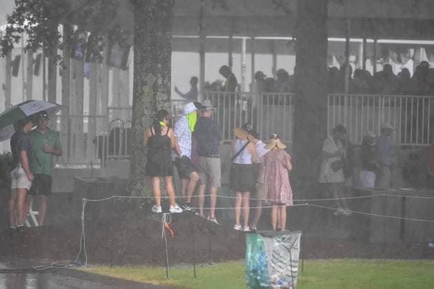 ATLANTA, GA - AUGUST 27: A weather delay has been called during the final round of the 2023 PGA, Golf Herren Tour Championship on August 27, 2023 at East Lake Golf Club in Atlanta, Georgia. (Photo by John Adams Icon Sportswire) GOLF: AUG 27 PGA - TOUR Championship EDITORIAL USE ONLY Icon23082700416