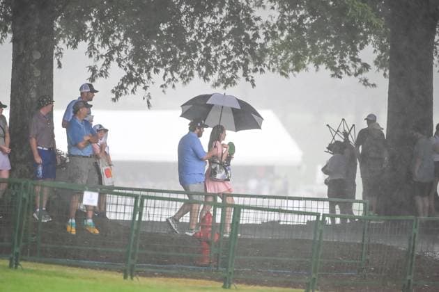 ATLANTA, GA - AUGUST 27: A weather delay has been called during the final round of the 2023 PGA, Golf Herren Tour Championship on August 27, 2023 at East Lake Golf Club in Atlanta, Georgia. (Photo by John Adams Icon Sportswire) GOLF: AUG 27 PGA - TOUR Championship EDITORIAL USE ONLY Icon23082700431