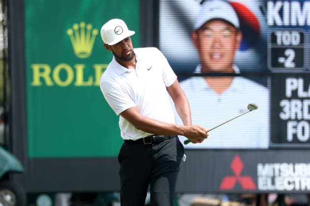 ATLANTA, GA - AUGUST 27: Tony Finau during the final round of the 2023 Tour Championship on August 27, 2023 at East Lake Golf Club in Atlanta, Georgia. (Photo by Michael Wade Icon Sportswire) GOLF: AUG 27 PGA, Golf Herren - TOUR Championship EDITORIAL USE ONLY Icon23082720