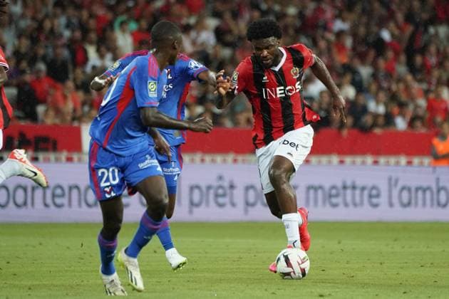 Terem Moffi (OGC Nice) - SaÃ«l Kumbedi (Lyon) FOOTBALL : OGC Nice vs Lyon - Ligue 1 Uber Eats - Nice - 027 08 2023 NorbertScanella Panoramic 
