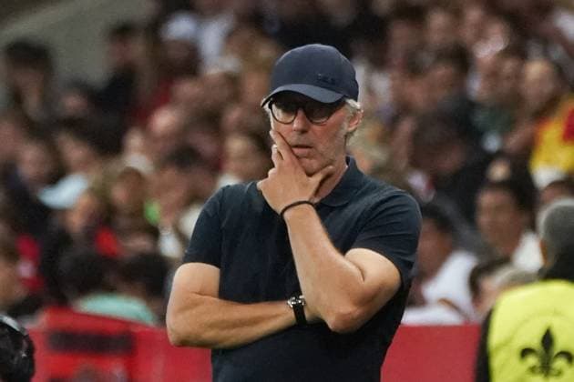 Laurent Blanc (Entraineur de Lyon) FOOTBALL : OGC Nice vs Lyon - Ligue 1 Uber Eats - Nice - 027 08 2023 NorbertScanella Panoramic 
