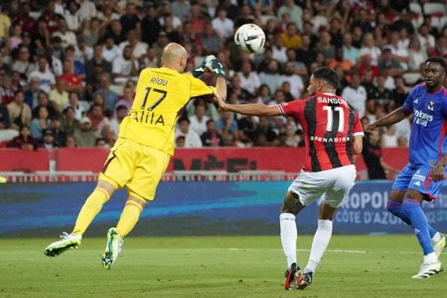 Remy Riou (Lyon) - Morgan Sanson (OGC Nice) FOOTBALL : OGC Nice vs Lyon - Ligue 1 Uber Eats - Nice - 027 08 2023 NorbertScanella Panoramic 