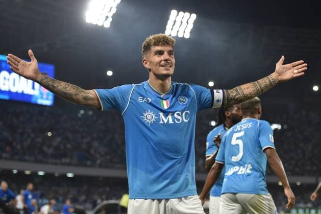 Giovanni Di Lorenzo of SSC Napoli celebrates after scoring goal during Serie A between SSC Napoli vs US Sassuolo at Diego Armando Maradona Stadium  Copyright: xAgostinoxGemito IPAxSportx xipa-x xx 0 IPA_IPA39892268