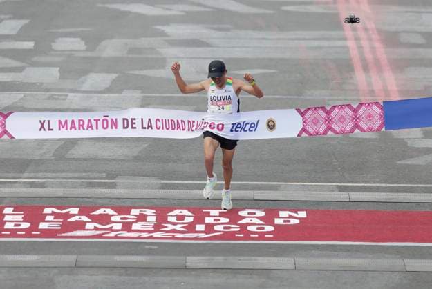 XL Mexico City Marathon Telcel 2023 Hector Garibay Flores, first place in the XL Telcel Mexico City Marathon 2023 in the men s category, which began at the 68 Olimpico Universitario Stadium and ended in the Zocalo of the capital. Mexico City Mexico City Mexico  Copyright: xGerardoxVieyrax originalFilename:0302330836st.jpg