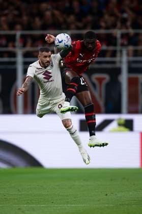 AC Milan v Torino FC - Serie A Antonio Sanabria of Torino FC competes for a header with Fikayo Tomori of AC Milan during the Serie A football match between AC Milan and Torino FC. Milan Italy Copyright: xNicolòxCampox