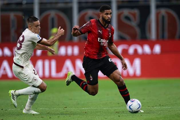 AC Milan v Torino FC - Serie A Ruben Loftus-Cheek of AC Milan competes for the ball with Samuele Ricci of Torino FC during the Serie A football match between AC Milan and Torino FC. Milan Italy Copyright: xNicolòxCampox