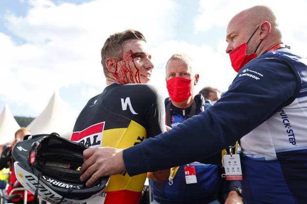 Bilder des Jahres 2023, Sport 08 August Sport Bilder des Tages Belgian Remco Evenepoel of Soudal Quick-Step (L) celebrates after winning stage 3 of the 2023 edition of the Vuelta a Espana , Tour of Spain cycling race from Suria to Arinsal, Andorra (158,5 km), Monday 28 August 2023. The Vuelta takes place from 26 August to 17 September. JOSEPxLAGO  x72806065x
