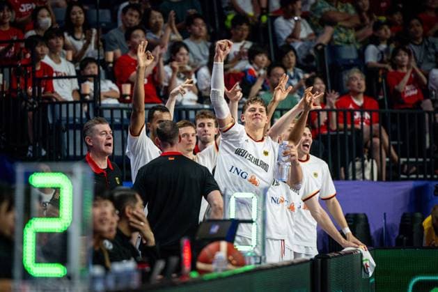 Basketball Okinawa 29.08.2023 FIBA Basketball World Cup 2023 Weltmeisterschaft der Männer Deutschland (GER) - Finnland (FIN) Jubel Deutschland Moritz Wagner (Deutschland, No.13) und andere