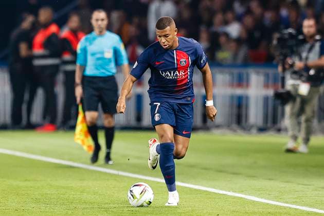 Paris, France - August 26: Kylian Mbappe of Paris Saint Germain controls the ball during the Ligue 1 Uber Eats match between Paris Saint-Germain and RC Lens at Parc des Princes on August 26, 2023 in Paris, France. Paris Parc des Princes France Copyright: xJustPictures.ch EurasiaxSportxImagesx jp-en-EuSpIm-AB3_PSG_Lens_26Aug2023_PR005