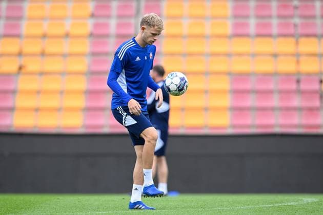 UEFA Europa League play-offs: Dinamo Zagreb training session Maxime Bernauer of Dinamo Zagreb during the training session at Letna Stadium in Prague, Czech Republic, on August 30, 2023. ahead of the UEFA Europa League playoff 2nd match between Sparta Praha and Dinamo Zagreb. MarkoxLukunic PIXSELL