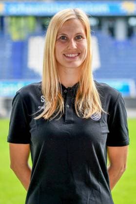 Teamaerztin Svenja Petersen ( MSV Duisburg Frauen ). GER, Fussball, MSV Duisburg Frauen Teampraesentation Saison 2023 24, 28.08.2023 DFL DFB REGULATIONS PROHIBIT ANY USE OF PHOTOGRAPHS AS IMAGE SEQUENCES AND OR QUASI-VIDEO GER, Fussball, MSV Duisburg Frauen Teampraesentation Saison 2023 24, 28.08.2023 Duisburg Copyright: xEibner-Pressefoto ThomasxThienelx EP_TTL