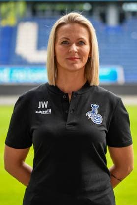 Physiotherapeutin Julia Warzecha ( MSV Duisburg Frauen ). GER, Fussball, MSV Duisburg Frauen Teampraesentation Saison 2023 24, 28.08.2023 DFL DFB REGULATIONS PROHIBIT ANY USE OF PHOTOGRAPHS AS IMAGE SEQUENCES AND OR QUASI-VIDEO GER, Fussball, MSV Duisburg Frauen Teampraesentation Saison 2023 24, 28.08.2023 Duisburg Copyright: xEibner-Pressefoto ThomasxThienelx EP_TTL