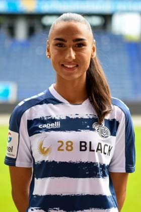 Miray Cin ( MSV Duisburg Frauen ). GER, Fussball, MSV Duisburg Frauen Teampraesentation Saison 2023 24, 28.08.2023 DFL DFB REGULATIONS PROHIBIT ANY USE OF PHOTOGRAPHS AS IMAGE SEQUENCES AND OR QUASI-VIDEO GER, Fussball, MSV Duisburg Frauen Teampraesentation Saison 2023 24, 28.08.2023 Duisburg Copyright: xEibner-Pressefoto ThomasxThienelx EP_TTL