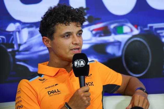 NORRIS Lando (gbr), McLaren F1 Team MCL60, portrait during the 2023 Formula 1 Pirelli Grand Premio d™Italia Grand Prix, 14th round of the 2023 Formula One World Championship, WM, Weltmeisterschaft from September 1 to 3, 2023 on the Autodromo Nazionale di Monza, in Monza, Italy - F1 - ITALIAN GRAND PRIX 2023 DPPI Panoramic  00123032_EAR34294