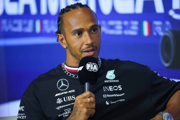 HAMILTON Lewis (gbr), Mercedes AMG F1 Team W14, portrait during the 2023 Formula 1 Pirelli Grand Premio d™Italia Grand Prix, 14th round of the 2023 Formula One World Championship, WM, Weltmeisterschaft from September 1 to 3, 2023 on the Autodromo Nazionale di Monza, in Monza, Italy - F1 - ITALIAN GRAND PRIX 2023 DPPI Panoramic  00123032_EAR35301