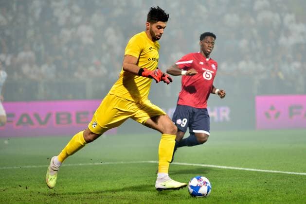 Nediljko Labrovic of Rijeka (L) in action against Jonathan David of Lille (R) during the UEFA Europa Conference League, Play Off round, 2nd leg match between Rijeka (Croatia) and Lille (France) FOOTBALL : Rijeka v Lille - Conference League - 31 08 2023 IgorKupljenik Panoramic 