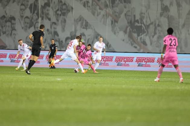 Fußball, EL Quali, Zrinjski Mostar - LASK SOCCER - UEFA EL, Zrinjski vs LASK MOSTAR,BOSNIA AND HERZEGOVINA,31.AUG.23 - SOCCER - UEFA Europa League, qualification, HSK Zrinjski Mostar vs Linzer ASK. Image shows Sascha Horvath (LASK).  GEPAxpictures xMathiasxMandl