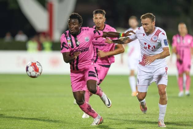 Fußball, EL Quali, Zrinjski Mostar - LASK SOCCER - UEFA EL, Zrinjski vs LASK MOSTAR,BOSNIA AND HERZEGOVINA,31.AUG.23 - SOCCER - UEFA Europa League, qualification, HSK Zrinjski Mostar vs Linzer ASK. Image shows Ibrahim Mustapha (LASK) and Franko Sabljic (Zrinjski).  GEPAxpictures xMathiasxMandl